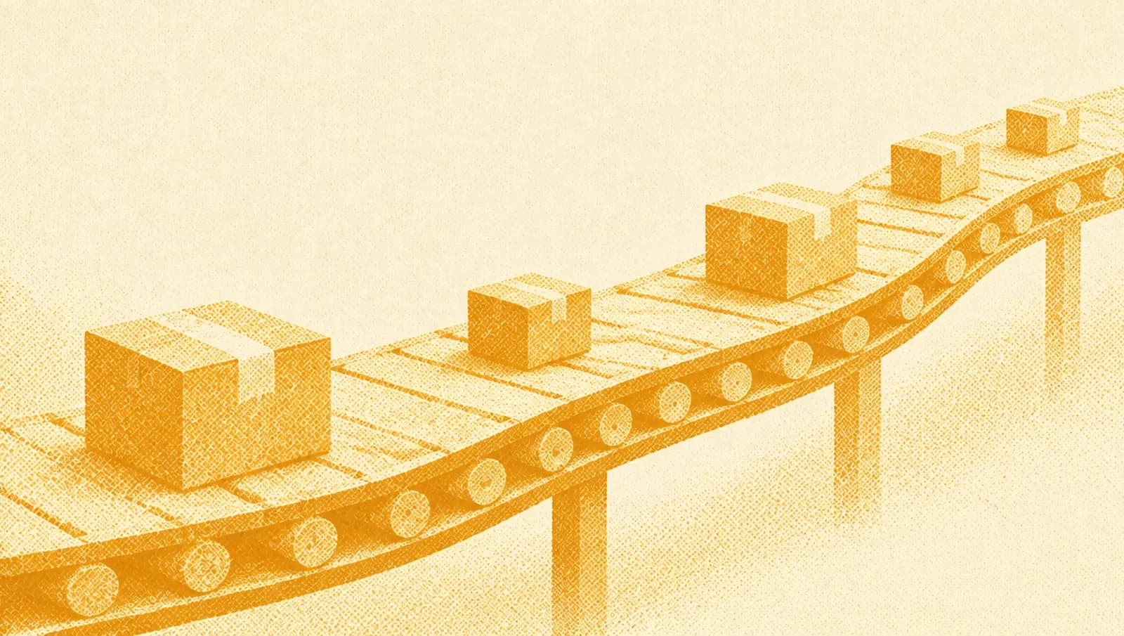 Illustrazione in toni ocra: piccoli pacchi che scorrono lentamente su un nastro trasportatore a rulli di legno che curva attraverso la scena.