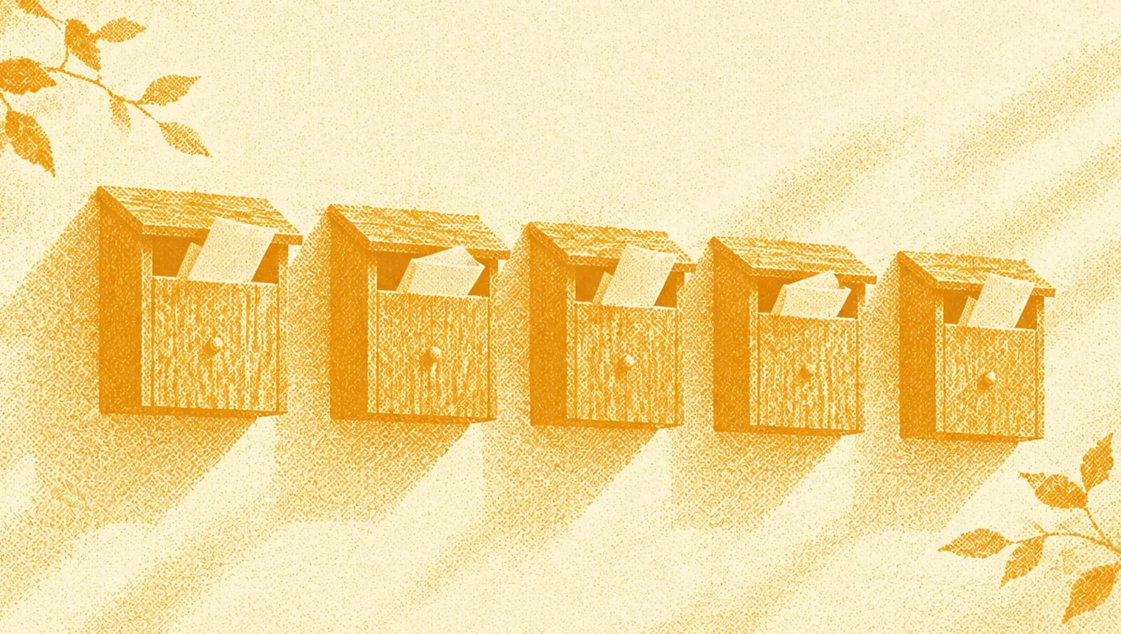 Illustrazione in toni ocra: una fila di piccole cassette delle lettere di legno su un muro, ognuna con un biglietto di risposta piegato che spunta.